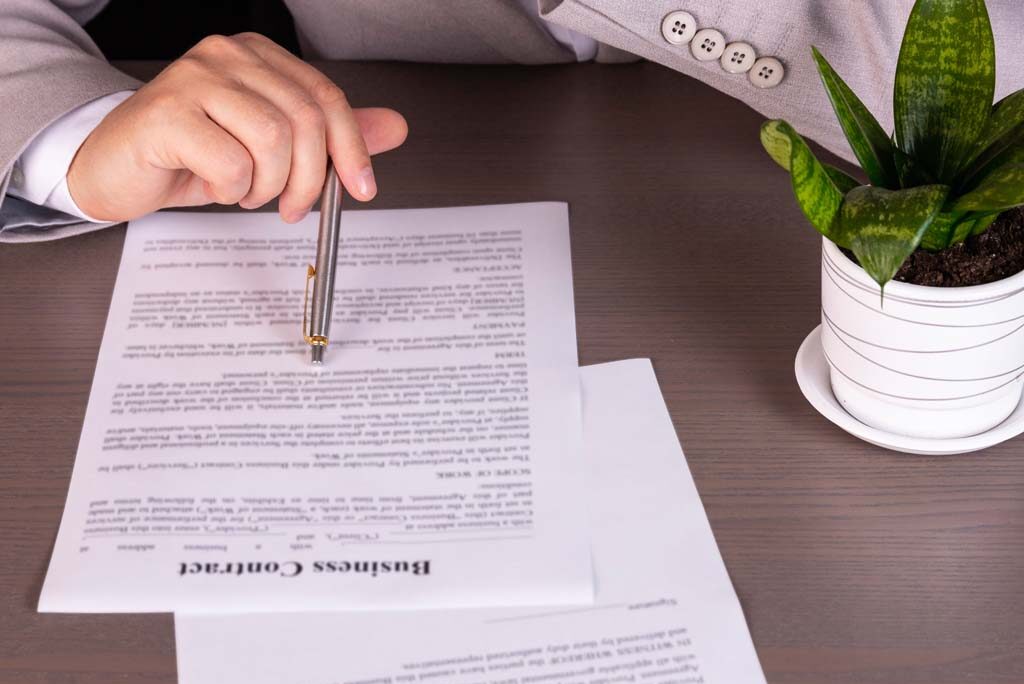 CONFECCION DE CONTRATOS